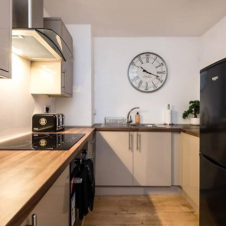 Liverpool City Centre - Fabulous 3 En-Suite Bedrooms - Sleeps 10 People 외부 사진